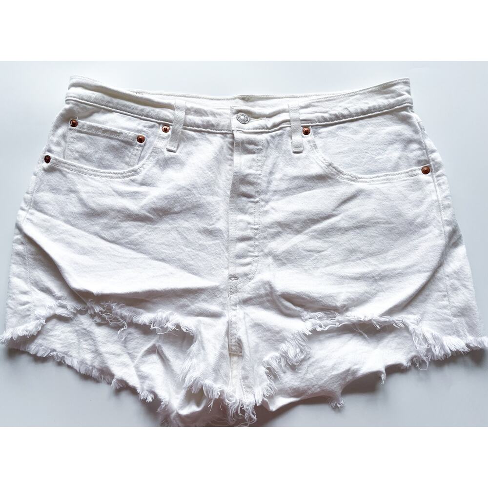 Women's Levi's 501 White Cut-off Denim Jean Shorts Size 33